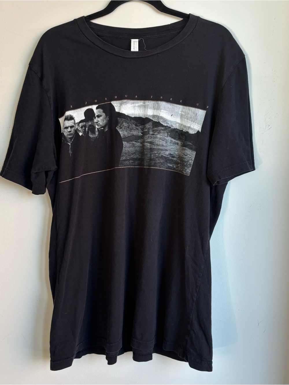 AUTHENTIC U2 North America Tour 2017 Joshua Tree Black Short-Sleeve Concert Tee